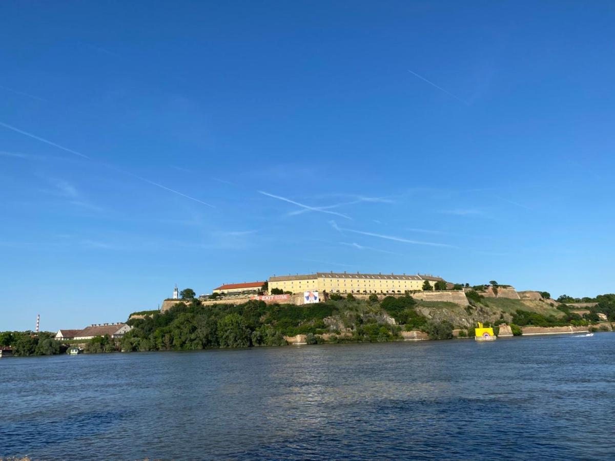 Duga Apartments Novi Sad Bagian luar foto