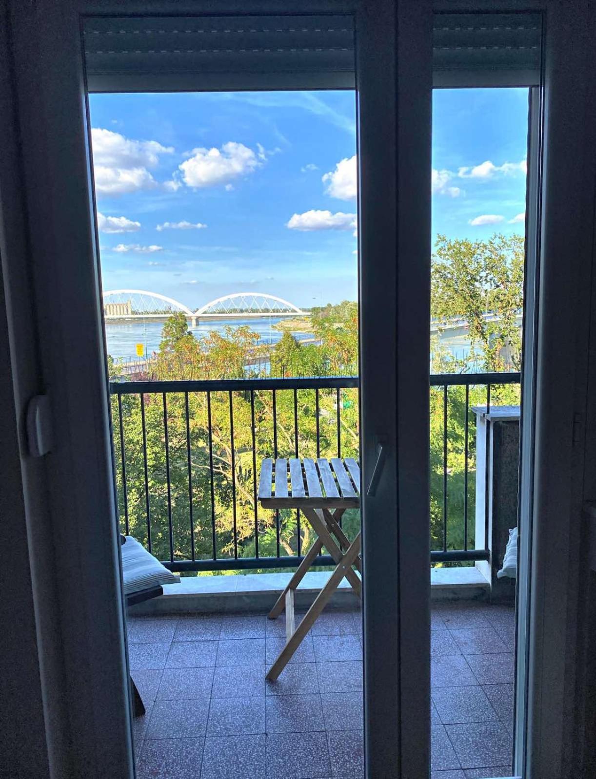 Duga Apartments Novi Sad Bagian luar foto
